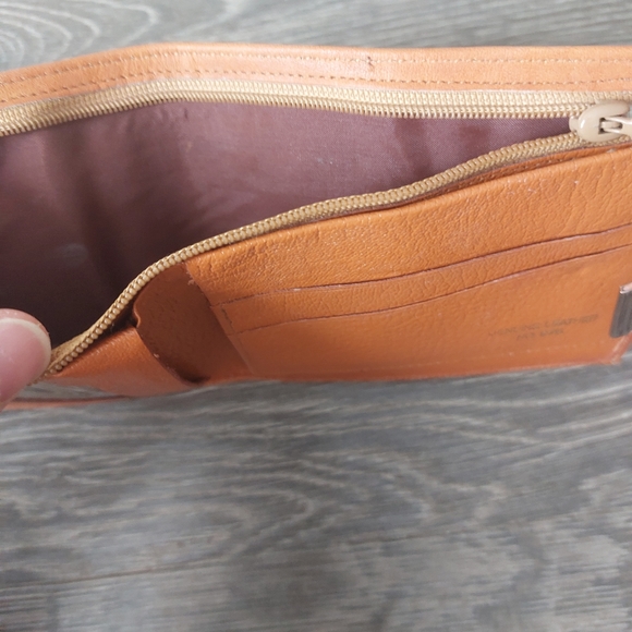 Stunning natural leather embossed Australia vintage wallet. - Picture 7 of 7